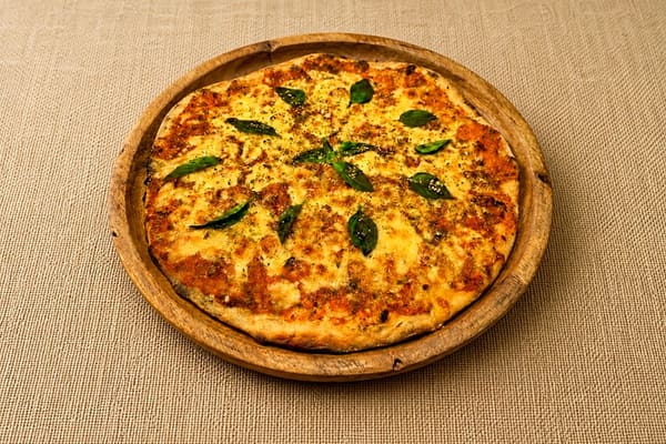 Wood-fired margherita pizza with fresh mozzarella and basil, Colombo delivery, Vinya Garden